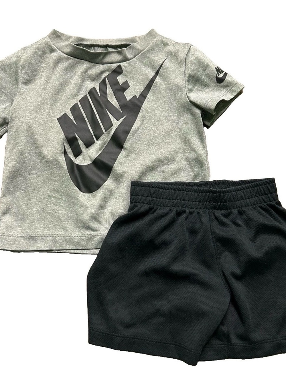Toddler Boy Nike Set T Shirt Shorts Athletic Size 18-24 Months